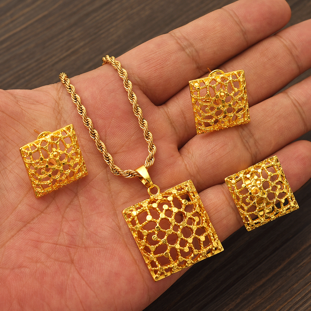 Fashion Square Gold Color Jewe – Men Accessories In Dubai recenzja i cena