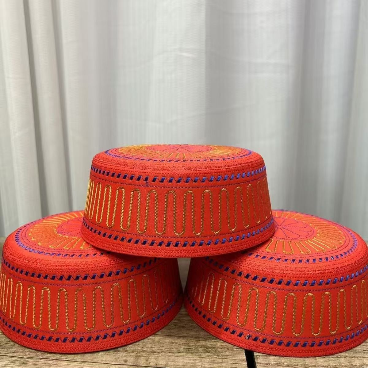 Muslim Caps Red Black for Men  – Men Accessories In Dubai recenzja i cena