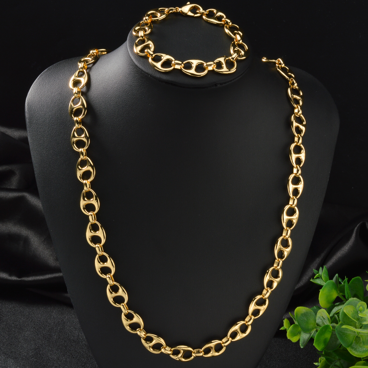 Pig Nose 18k Gold Plated Neckl – Men Accessories In Dubai recenzja i cena