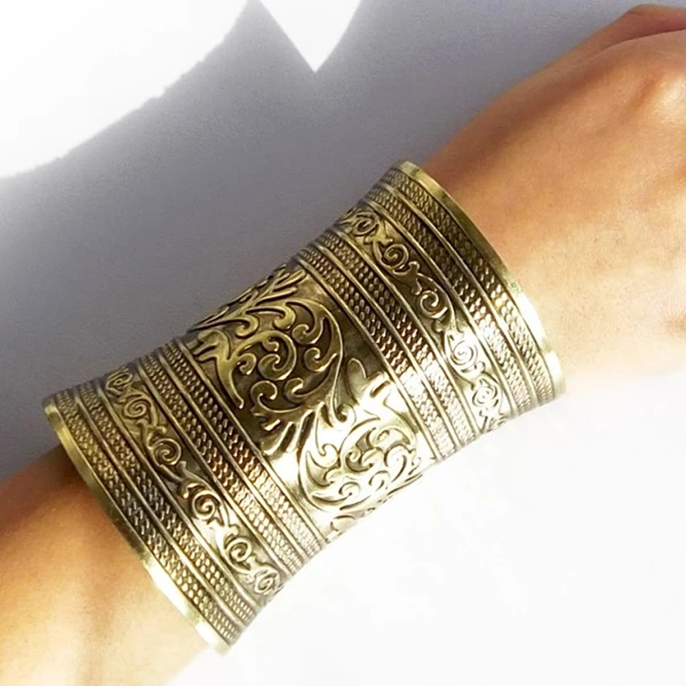 Vintage Alloy Wide Cuff Bracel – Men Accessories India recenzja i cena