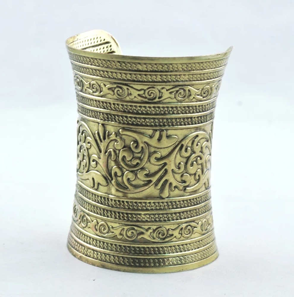 Vintage Alloy Wide Cuff Bracel – Men Accessories India recenzja i cena