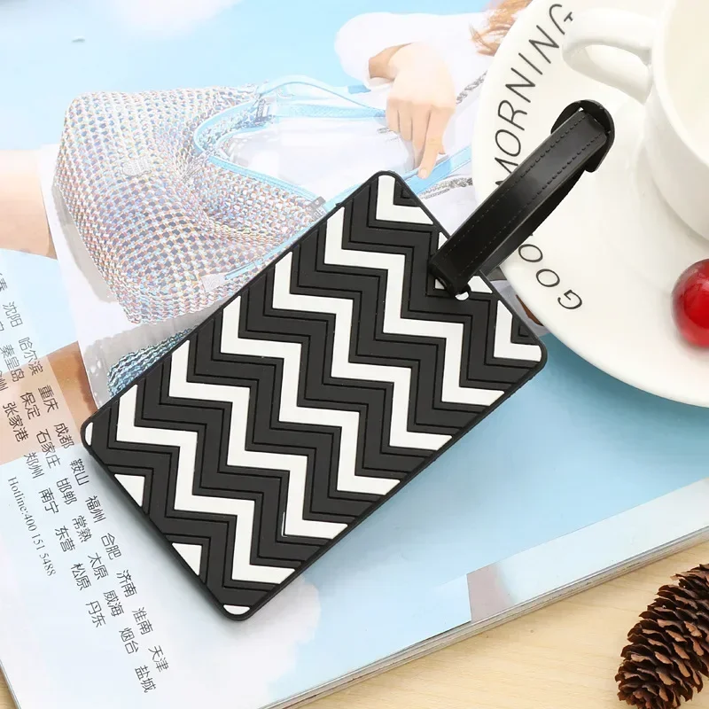 Geometric Luggage Tags for Wom – Men Accessories Name recenzja i cena