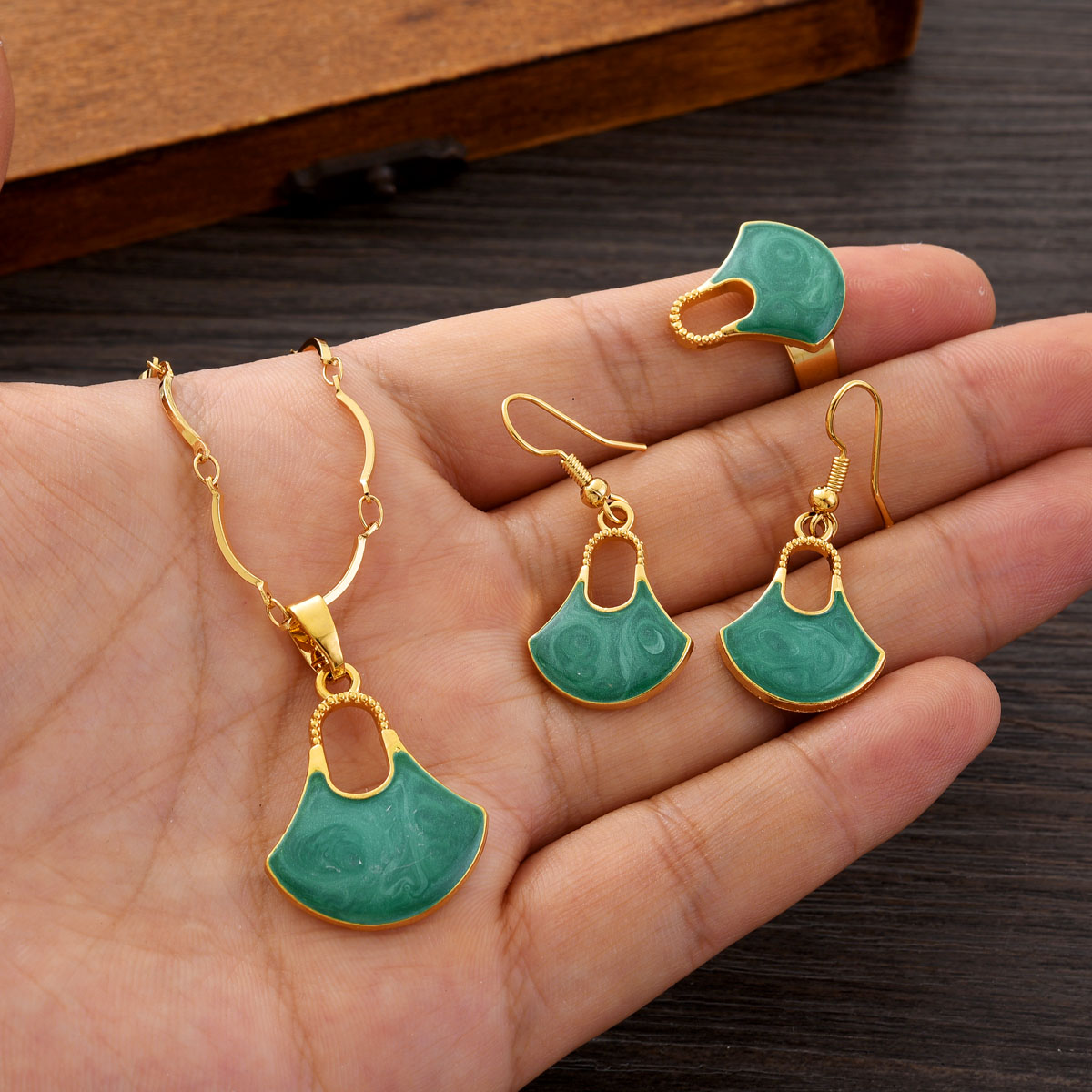 Fashion PNG Gold Color Jewelry – Men Accessories India recenzja i cena