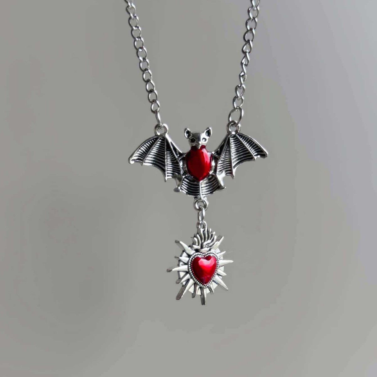 Spike Heart Bat Necklace, Goth – Men'S Victorian Accessories recenzja i cena